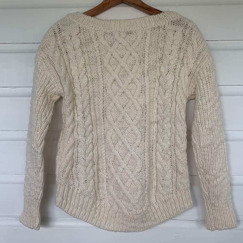 Banana Republic Fisherman Cable Chunky Knit Crewneck Wool Blend Tan Sweater XS - Picture 8 of 16